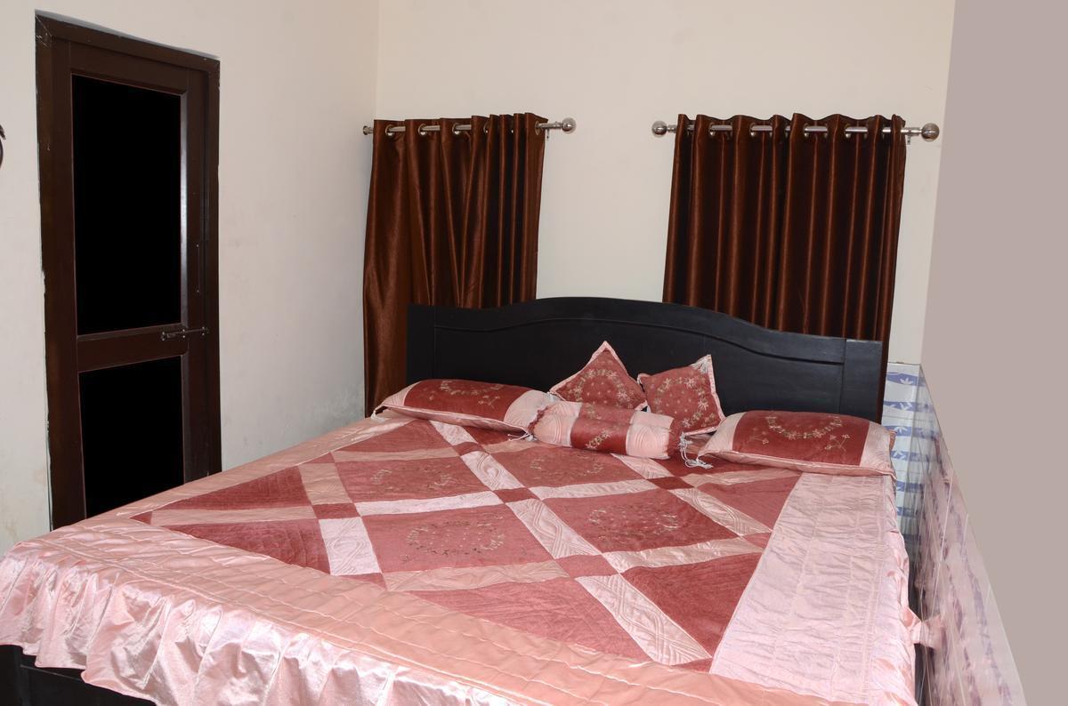 Hotel Gagandeep Haridwar Bagian luar foto