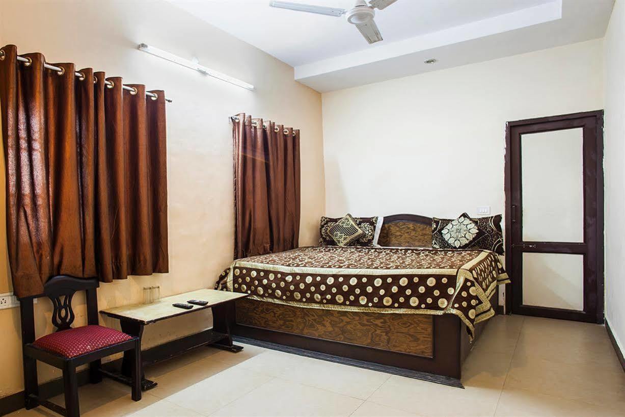 Hotel Gagandeep Haridwar Bagian luar foto